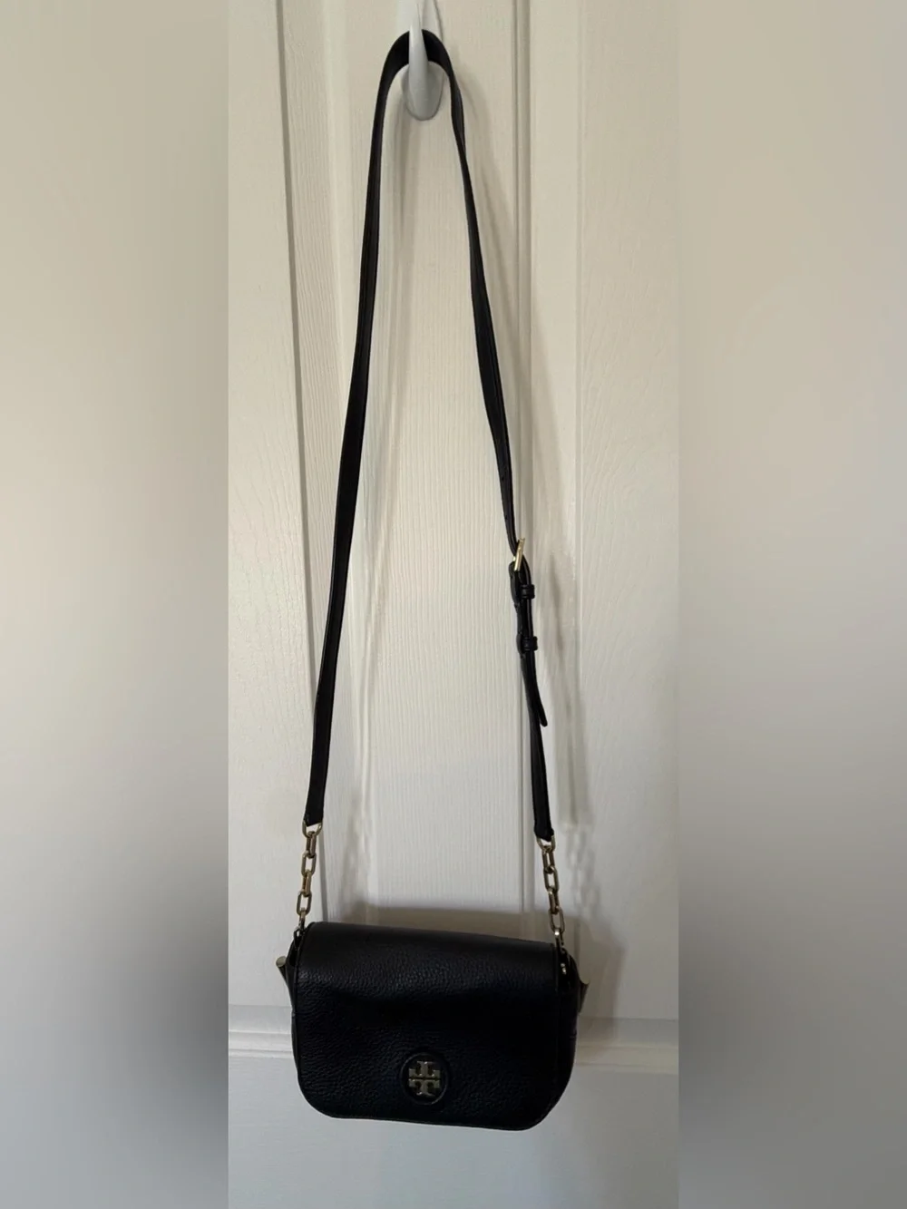 Tory Burch Black Pebbled Leather Logo Crossbody with Chain Strap